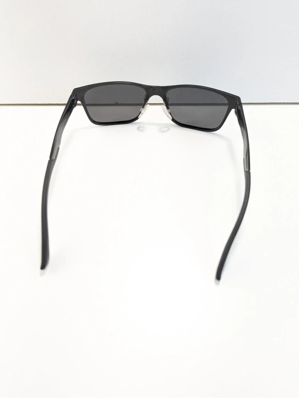 DUCO DC8207 CAT.3 Men's Carbon Fiber Temple Polarized Classic Black Sunglasses